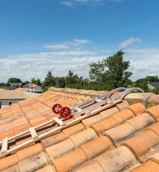 Fixation crochet Echelle de toit en bois pour couvreur 4m Hailo Safety Roof étape 4